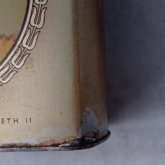 Vintage Coronation June 1953 Queen Ezliabeth II Tin Box Fox's Glacier Mints - Picture 11 of 11